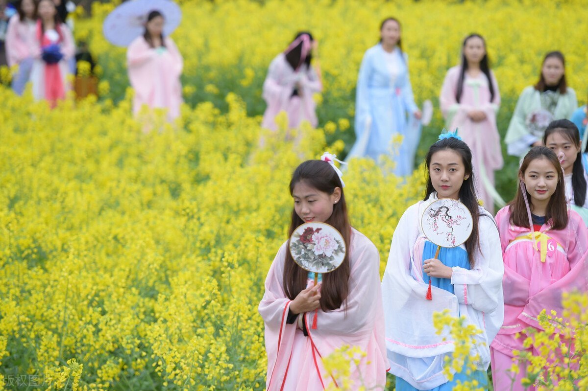 七律诗集200首春天（春暖花开的七律诗词）